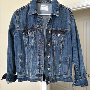 Old Navy Women's Classic Blue Jean Jacket